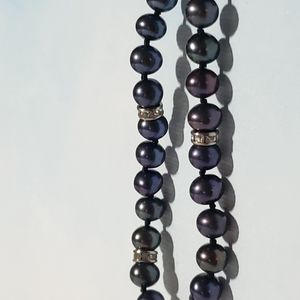 CLOSET CLOSING 1/2/22!! Cezanne freshwater black pearl necklace